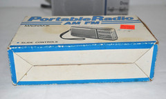 Vintage MAGNAVOX D1010 Portable Radio AM FM Tested & Works with original box