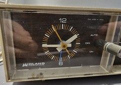 Midland International Model 11-314 – AM Clock Radio w/Alarm – Japan – for parts
