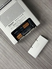 Vintage Panasonic RF-016 Mr Thin AM FM Pocket Radio Clock Alarm Japan FOR PARTS