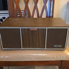 Belle Wood MODEL 1880 Woodgrain Radio w/ Tape Adapter & .. Vintage Or For Parts