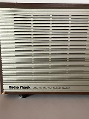 Radio Shack Realistic MTA-15 AM/FM Table Top Radio Model # 12-695 Vintage Tested