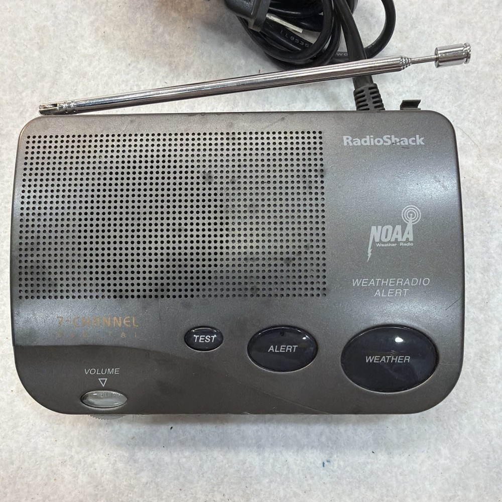 RadioShack 12-247B Weather Radio Alert 7 Channel NOAA Digital – Tested – Works