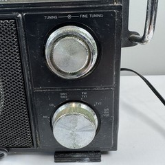 WORKS! READ Radio Shack Realistic SW-100 AM FM CB SW AIR WX Multiband Receiver
