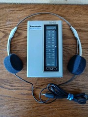 Panasonic Portable AM/FM Stereo Radio RF-444 Retro Works Original Headphones VTG
