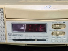 1995 GE Spacemaker 7-4290 Under Cabinet AM/FM Radio CD Player Light Clock VTG