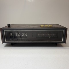 Vintage Lloyd’s Flip Clock Radio Alarm JJ-1617 AM/FM Solid State Parts Repair