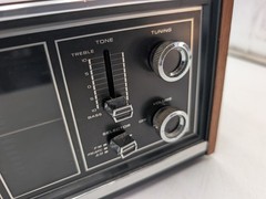 Panasonic RE-7371 Vintage AM-FM Desk Radio In Wooden Cabinet