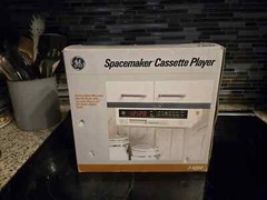 New Vintage GE Spacemaker Undercabinet AM/FM Clock Radio 7-4230 New In Box