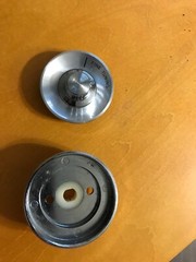 Tuning/Fine Tuning Knobs(pair) for SONY CRF-5090/5100. Good Condition..