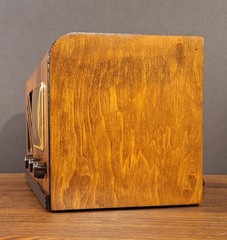 Old Antique Wood Crosley AP-20 Vintage Tube Radio – Restored & Working Tabletop