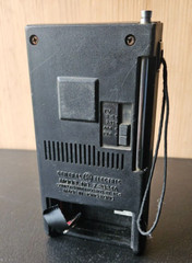 AM/FM RADIO/ T.V SOUND. GENERAL ELECTRIC MODEL NO. 7-2924A MADE IN HONG KONG.