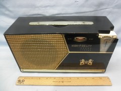 EXCEPTIONAL 1959 CRESTLINE 6T-220 TRANSISTOR RADIO & SPEAKERBOX- RADIOORPHANAGE
