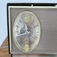 Vintage 1965 Sears Silvertone Model 132.4901 Solid State AM Clock Radio WORKS