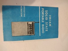Vintage Electro Band Solid State Model 825 AM/FM pocket Radio FM Works (Read)