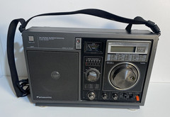 Vintage Panasonic Radio 6 Band FM MW SW 1-4 Receiver Model RF-B300 Tested Works