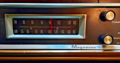 Vintage Magnavox Model OFM-022 AM-FM Tube Radio Dual Speaker with Walnut Case