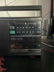 Vintage Panasonic RF-542 Portable AM/FM Radio, AC/Battery – Tested & Working