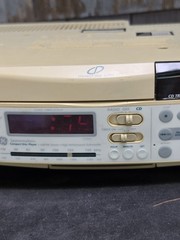 1995 GE Spacemaker 7-4290 Under Cabinet AM/FM Radio CD Player Light Clock VTG