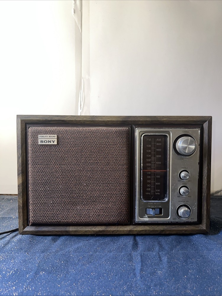 Vintage Sony AM/FM Tabletop Radio Model ICF-9650W (1975-79) Works