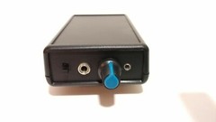 AM radio transmitter for vintage radio battery or mains operation