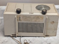 Vintage Motorola Tube Radio AM FM Model BT13AN Tabletop MCM Plastic Case