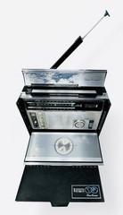 Vintage Zenith Royal 7000-1 Trans Oceanic 11 Band SW Radio ~ Tested Works READ