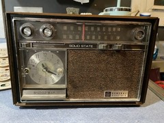 Vintage GE C1580Z Solid State AM/FM Clock Radio Alarm Snooze WORKS- Missing Knob