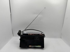 Vintage Panasonic Unique « Tilt-Top » FM/AM Portable with Automatic Tuning RF-6070