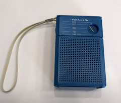 Vintage Realistic Transistor Pocket Radio AM Blue Model 12-202, working