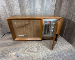 Fab Panasonic MCM Am Fm Radio RE-7487 w/Door Danish Style Teak – As Is