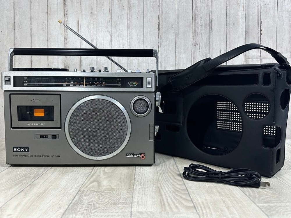 SONY CF-1980 Mark 5 Radio Cassette Recorder With Original Cover