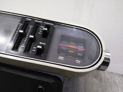 VTG. Toshiba RC 803F Alarm Clock Radio (RADIO WORKS, CLOCK DOES NOT)