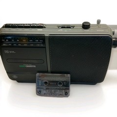 AM/FM Radio Cassette Recorder Portable Boombox Tested Working GE 3-5264A W Tape