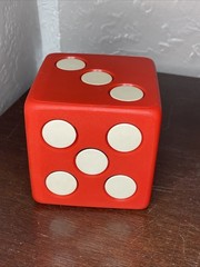 SANYO RP 1711 AM dice radio in mint condition