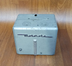 Vintage 1941 Motorola Model 351 Universal Auto Car AM Radio Automobile