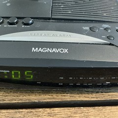 Vintage Magnavox Model AJ3840/17M Alarm Clock Radio Stereo Cassette System
