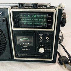 Vtg Panasonic RF 1080 AM/FM PSB 3 Band Portable Radio Black FOR PARTS OR REPAIR
