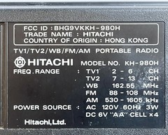 VINTAGE HITACHI KH-980H FM/AM/TV/WEATHER MULIT BAND PORTABLE RADIO AC/BATTERIES