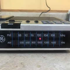 Vintage GE 7-4956B FM AM Alarm Clock Radio Cassette Recorder Wood Grain, Tested.