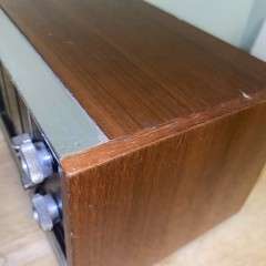 Vintage 1970&rsquo;s Panasonic RE-7371 AM FM Table Top Radio Wood Case