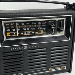 Vintage General Electric GE 7-2914A Solid State AM/FM Radio CB Monitor 40
