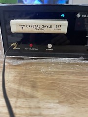 COMMODORE FM-AM STEREO MULTIPLEX / 8 Track Player ( Will Free 2 RCA SPEAKERS )
