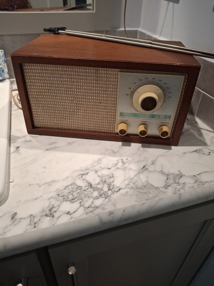 KLH Model Twenty One 21 FM Radio WORKS!