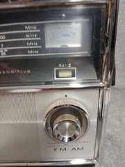 Working Vintage National Panasonic RF-1400 AM-FM Radio