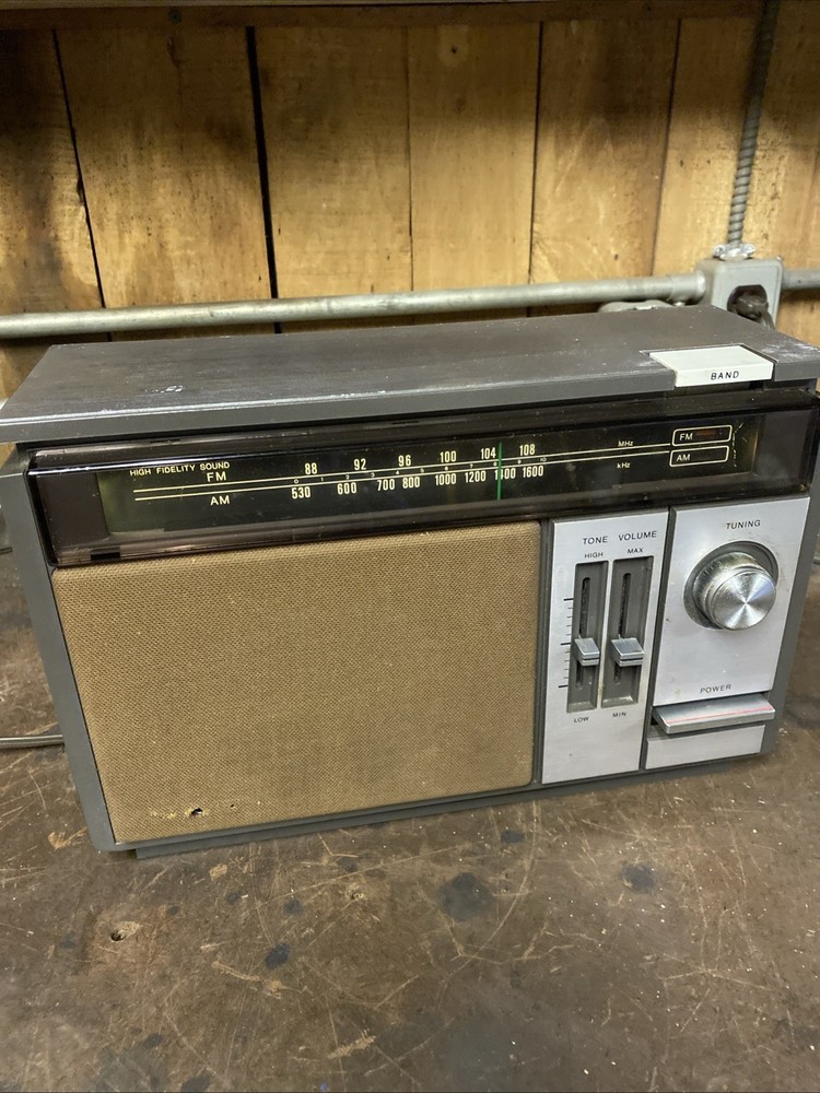 Vtg Sony Radio Model ICF-9540W AM/FM 2 Band 6 Transistor Woodgrain – Works