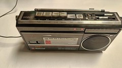 National FM-MW-SW 3-BAND RADIO CASSETTE RECORDER RX-1822 Works Great & No Issues