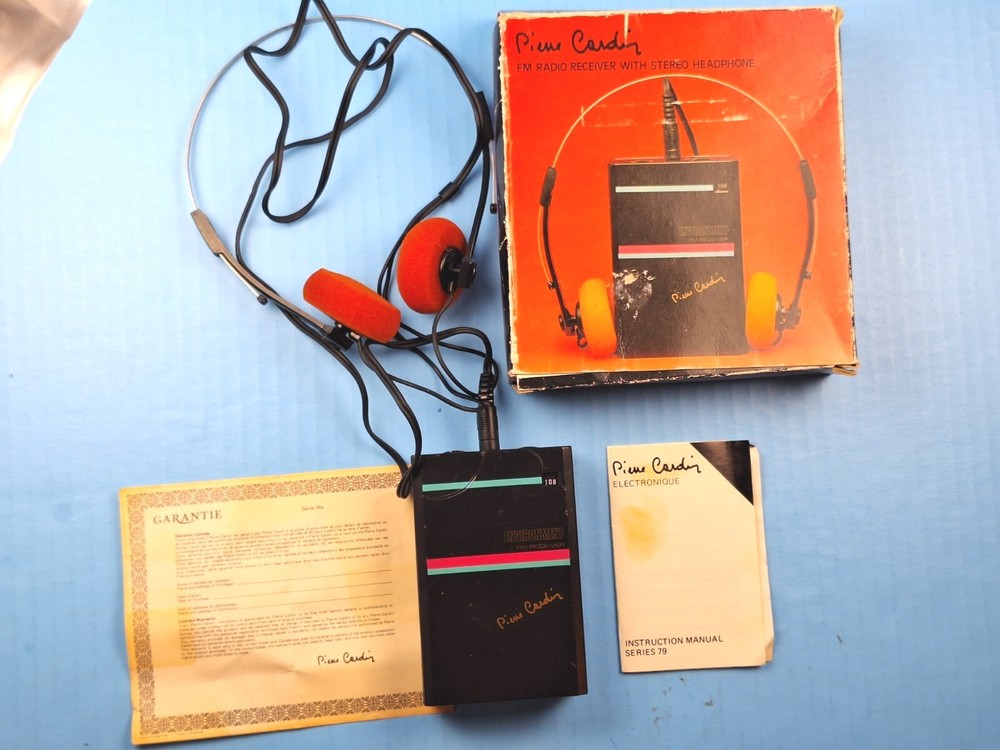 VTG Pierre Cardin FM Radio Receiver With Stereo Headphones Tested