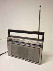 Vintage Panasonic FM/AM 2-Band Portable Radio AC/Battery Tested Works