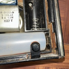 Magnavox MODEL 1R1200 10 TRANSISTOR 3 BAND PORTABLE RADIO TESTED/WORKS