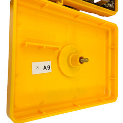Vtg Realistic All Weather AM FM Radio Yellow Portable 12- 783 No Seal READ Works